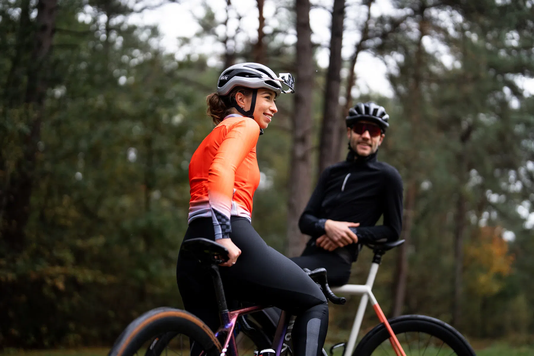 Q36.5 Gregarius Hybrid Long Sleeve Jersey en Winter Bib Tights getest tijdens winterrit